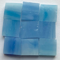 Detailansicht von Tiffany Glacier Karibikblau mit neun Glasplättchen