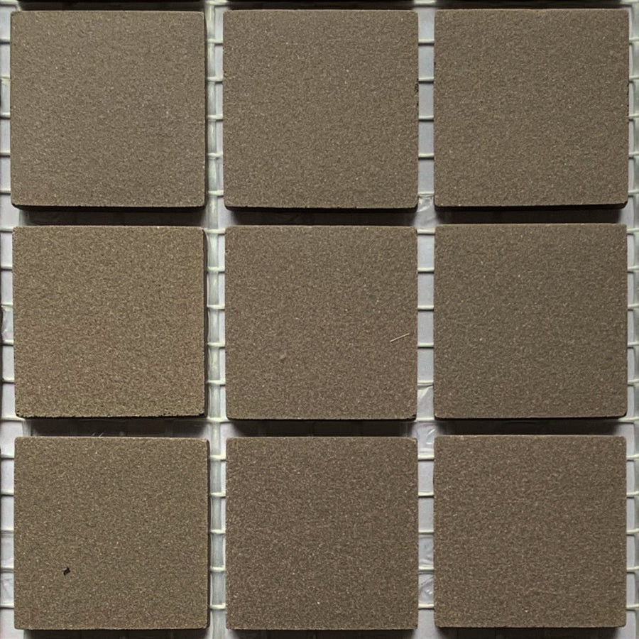 Winckelmans Anthracite – matte Mosaikfliesen im Format 20x20 mm auf Netz