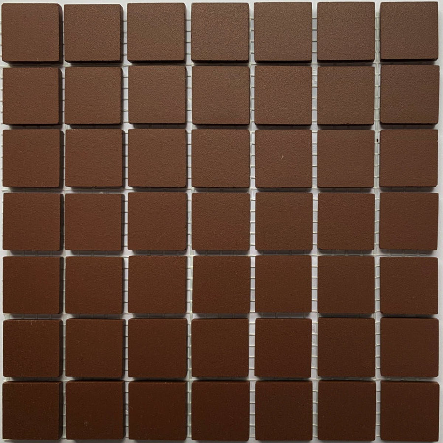 Winckelmans Brun – matte mozaïektegels van 20x20 mm op gaas