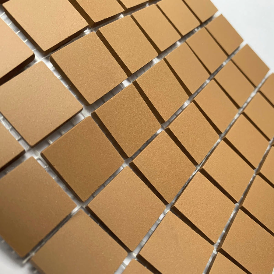 Winckelmans Caramel – matte Mosaikfliesen im Format 20x20 mm auf Netz