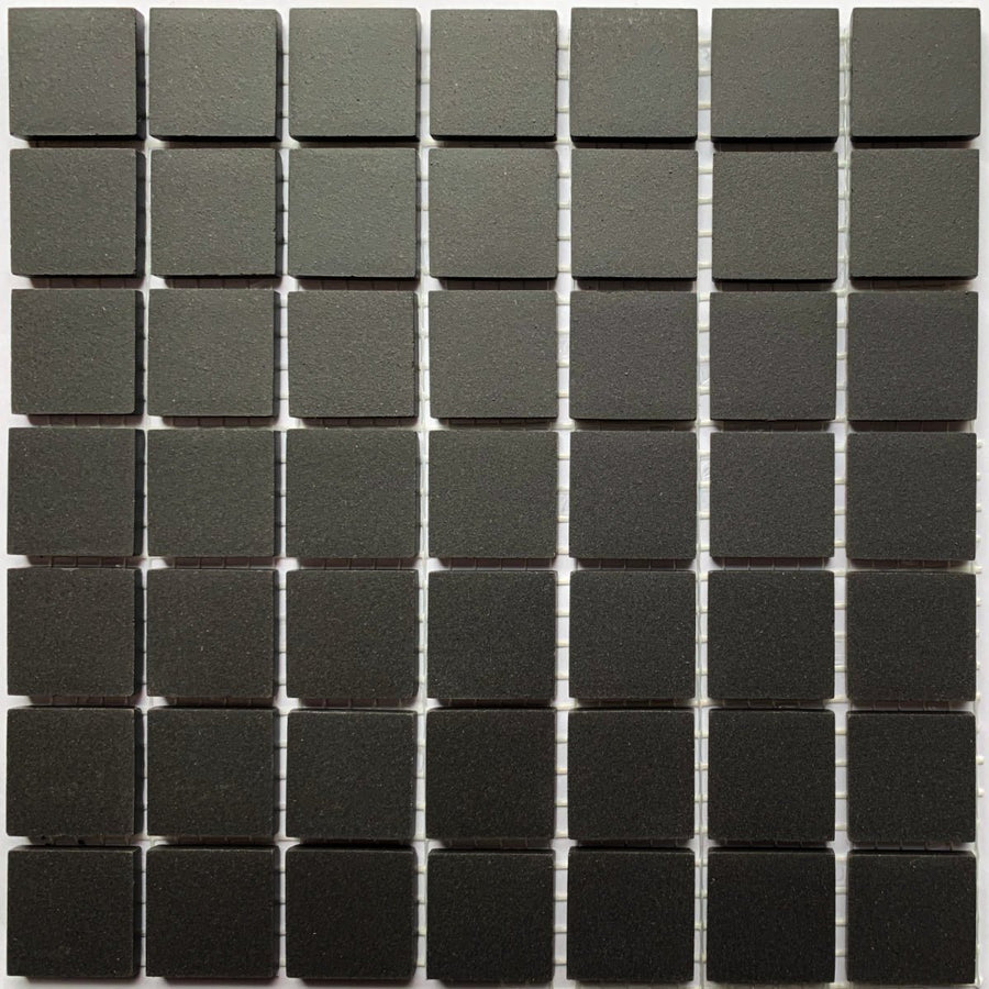 Winckelmans Noir – matt 20x20 mm mosaic tiles on mesh
